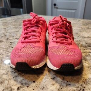 Nike Pink Athletic Shoes